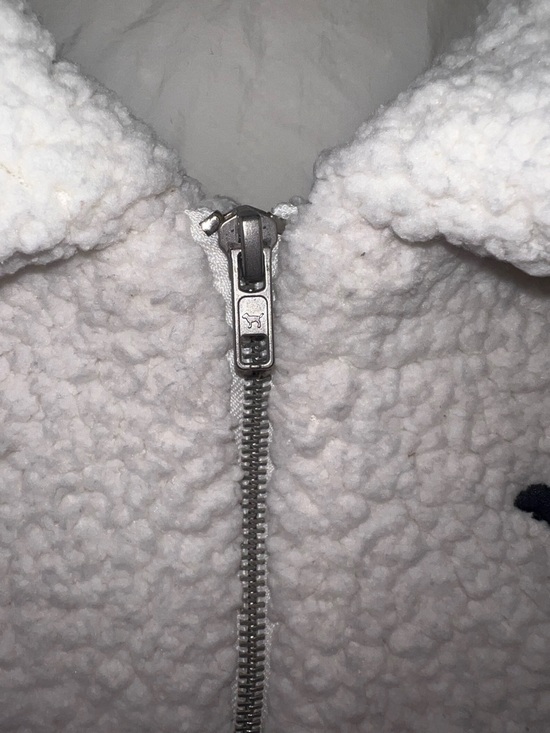 PINK Victoria’s Secret Oversized White Sherpa Teddy Jacket Small - Picture 10 of 14